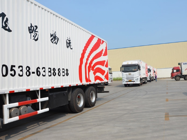 廂式貨車(chē)